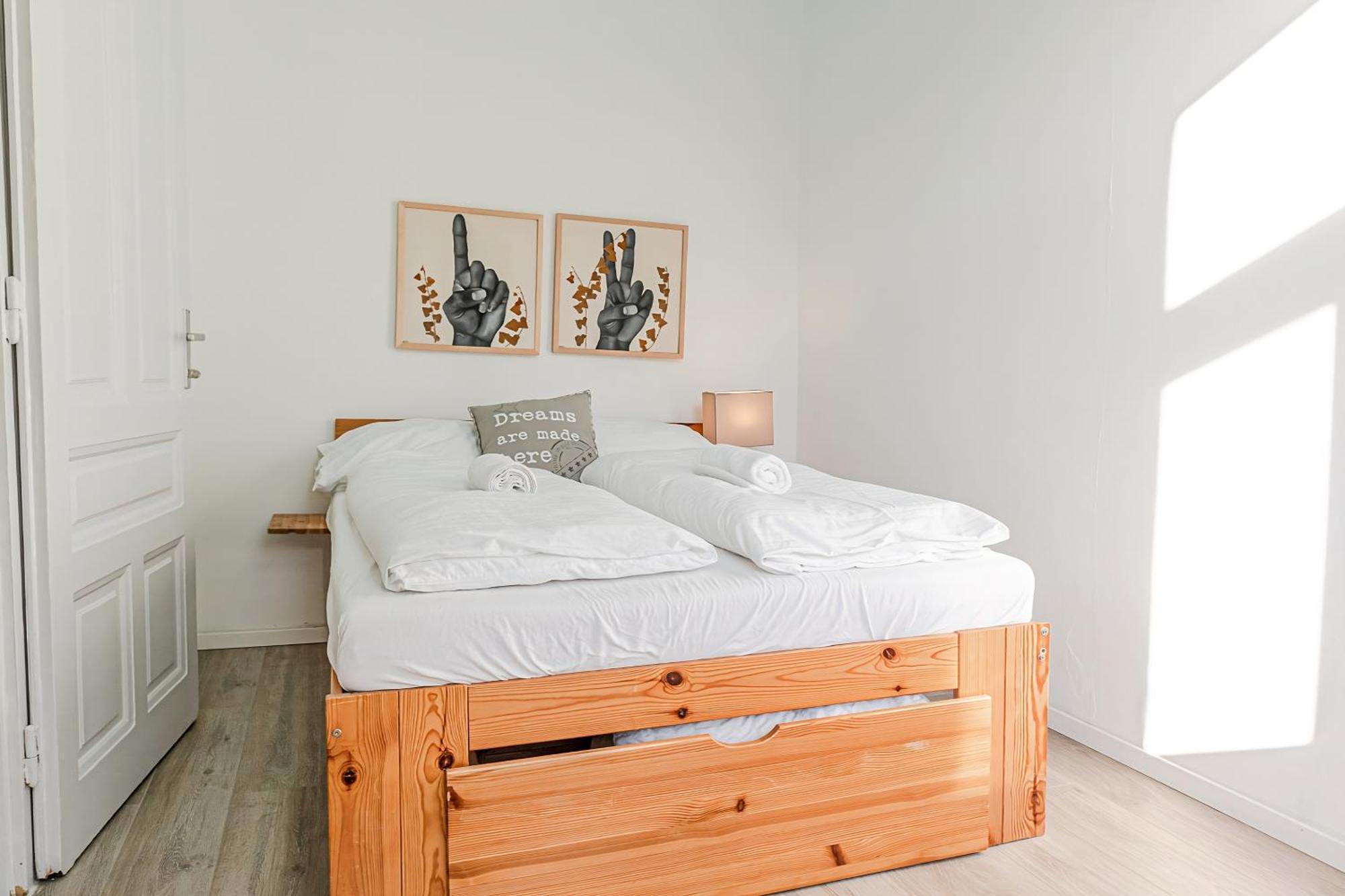 Apartment Private In Shared At Location For Longstays *